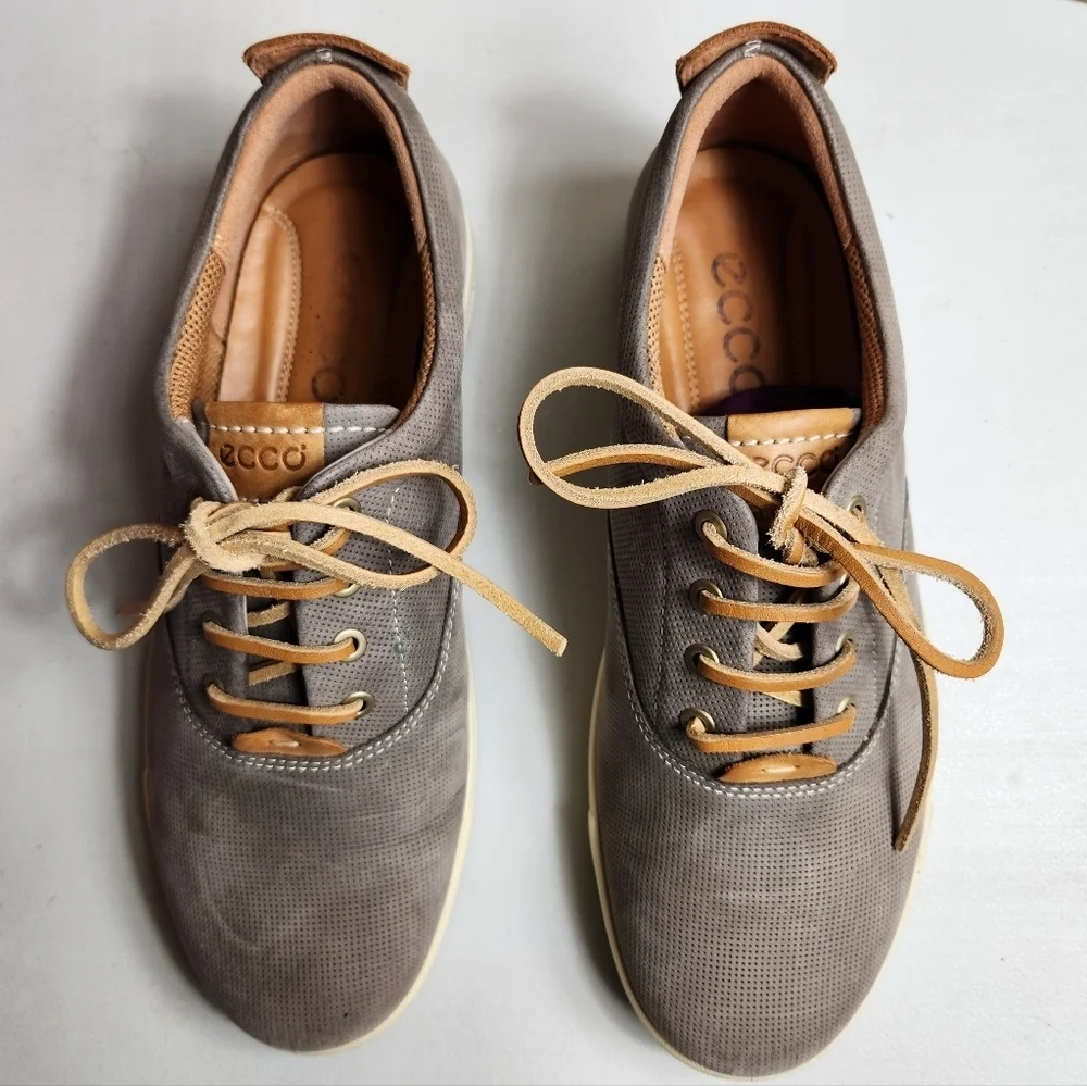 ECCO Mens |US9/EU42| Gray Nubuck Perforated Eisner Retro Shoes